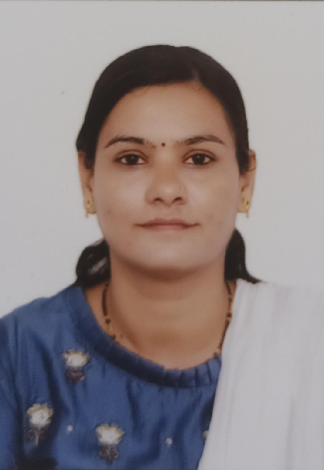Dr.Hinaben Dashrathlal Raval
